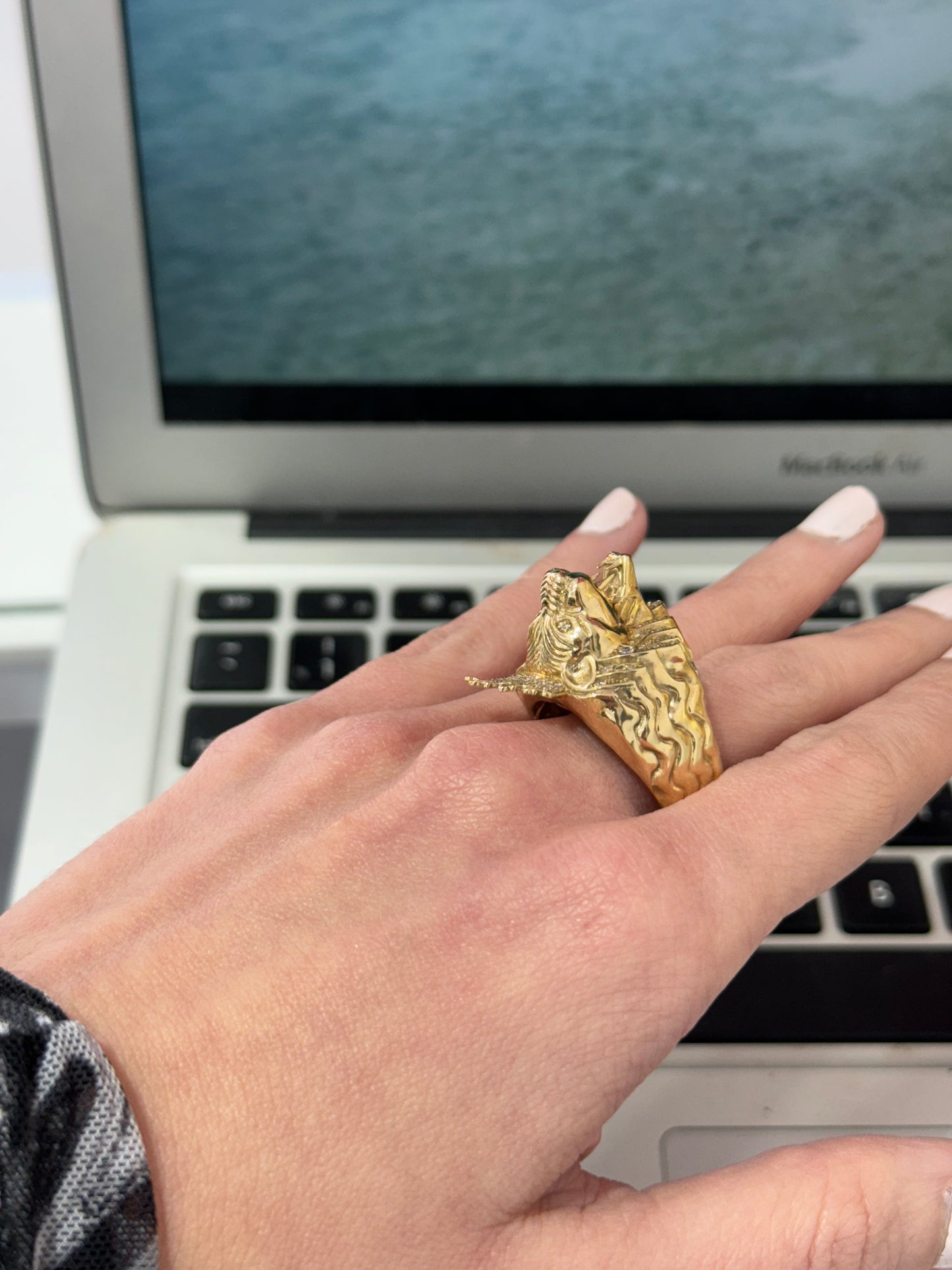 10K Lion Ring