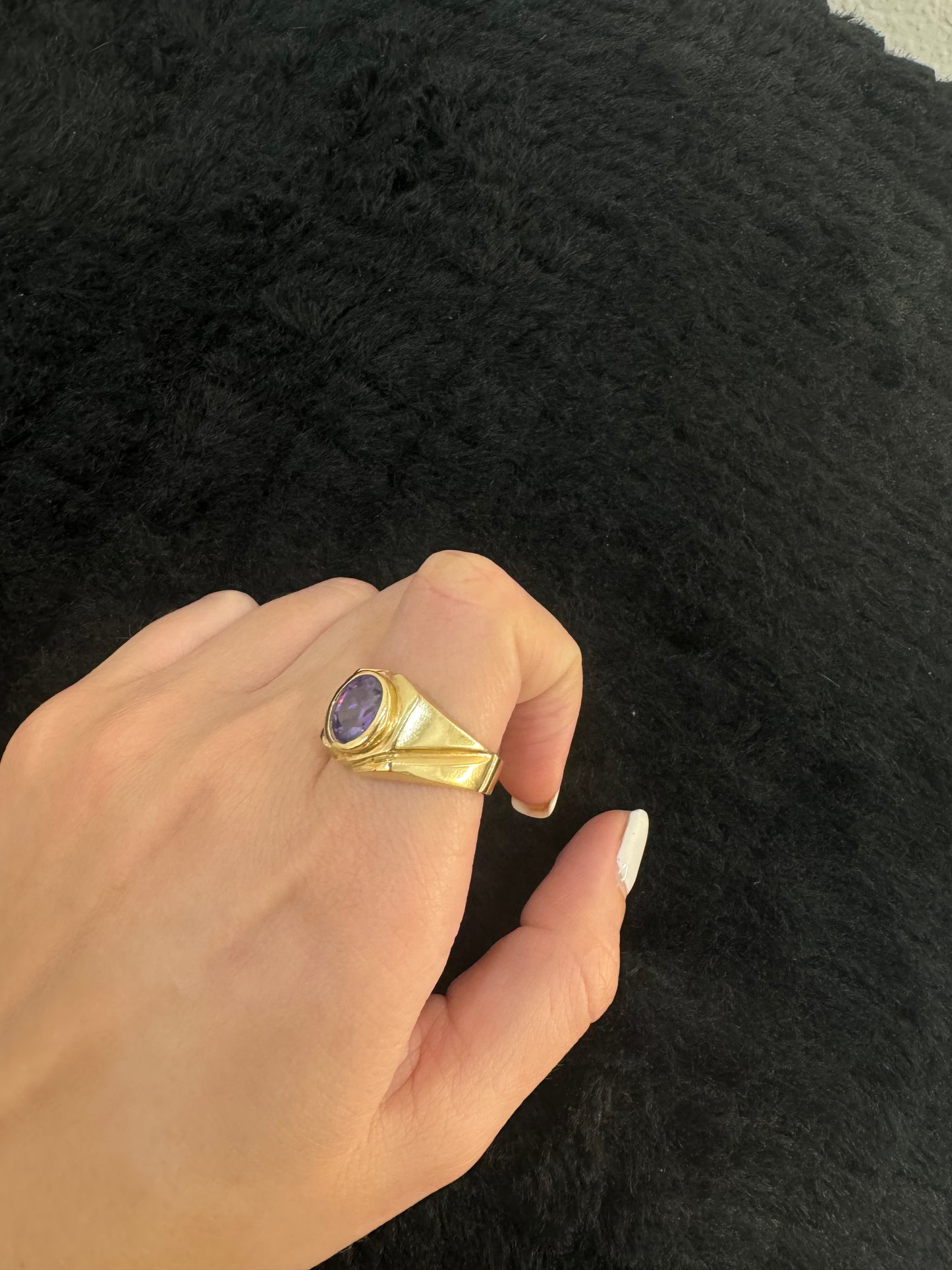 14K Purple Stone Ring